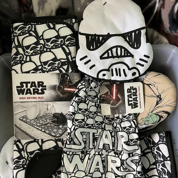 Star Wars 2 Pc Set Stormtrooper Kitchen Towel & Dish Drying Mat NEW - Picture 1 of 3